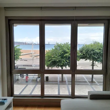 Apto. Vista Playa Poniente Апартаменти Хіхон