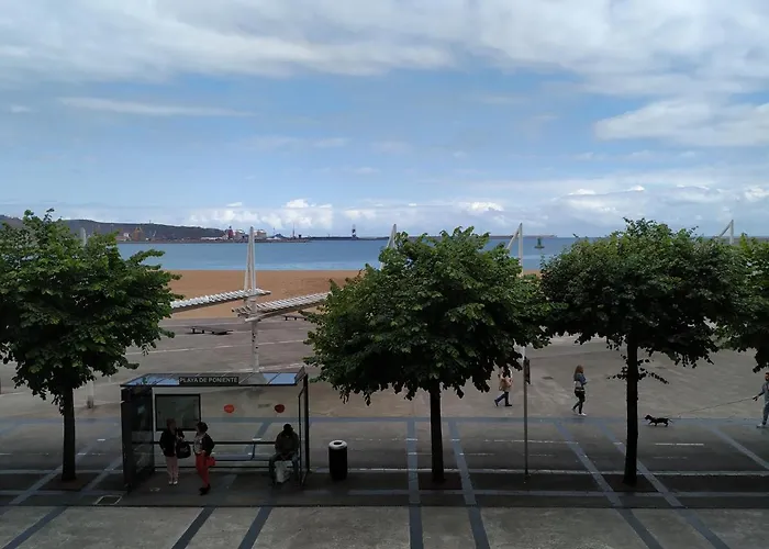 דירה Apto. Vista Playa Poniente גיחון